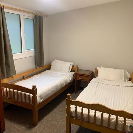 L And A Lodges 포트탤벗 외부 사진