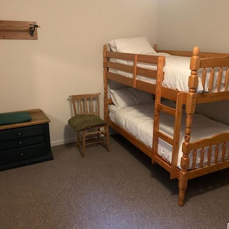 L And A Lodges 포트탤벗 외부 사진